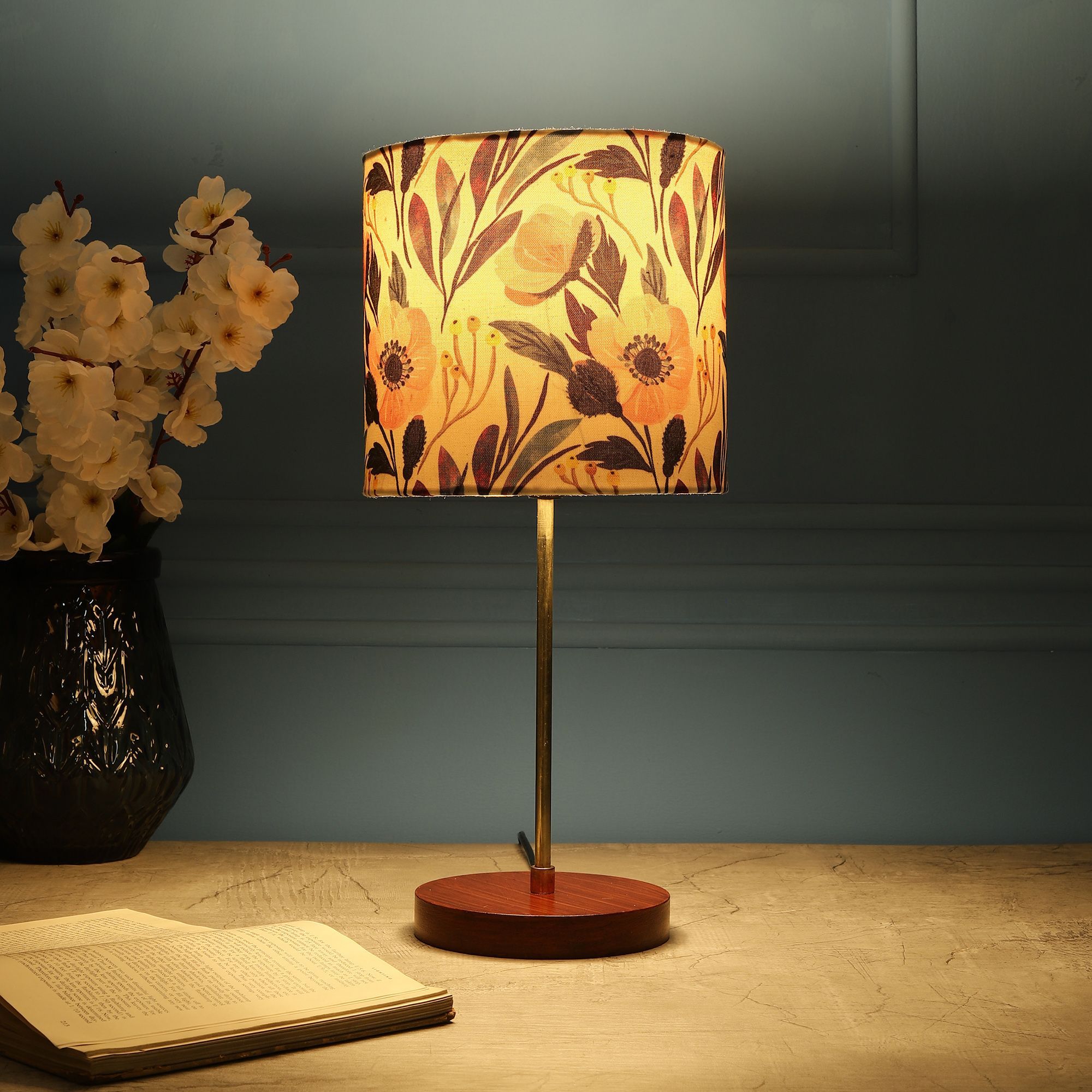 BTR CRAFTS Light Gold Rod & Brown Wooden Base Table Lamp (Leafy Vines Shade)