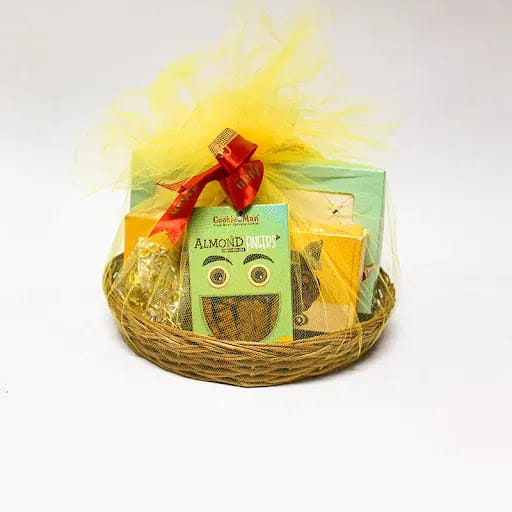 Buy/Send Cookies & Biscuit Basket with Chocolates Online @ Rs. 2624 -  SendBestGift