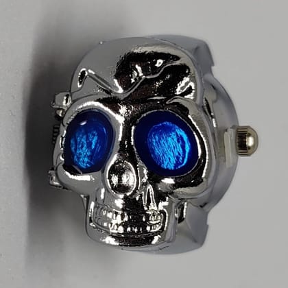 YAKH Chrome Skull Ring (Blue Eyes)