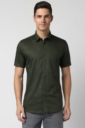 Men Olive Slim Fit Print Half Sleeves Casual Shirt