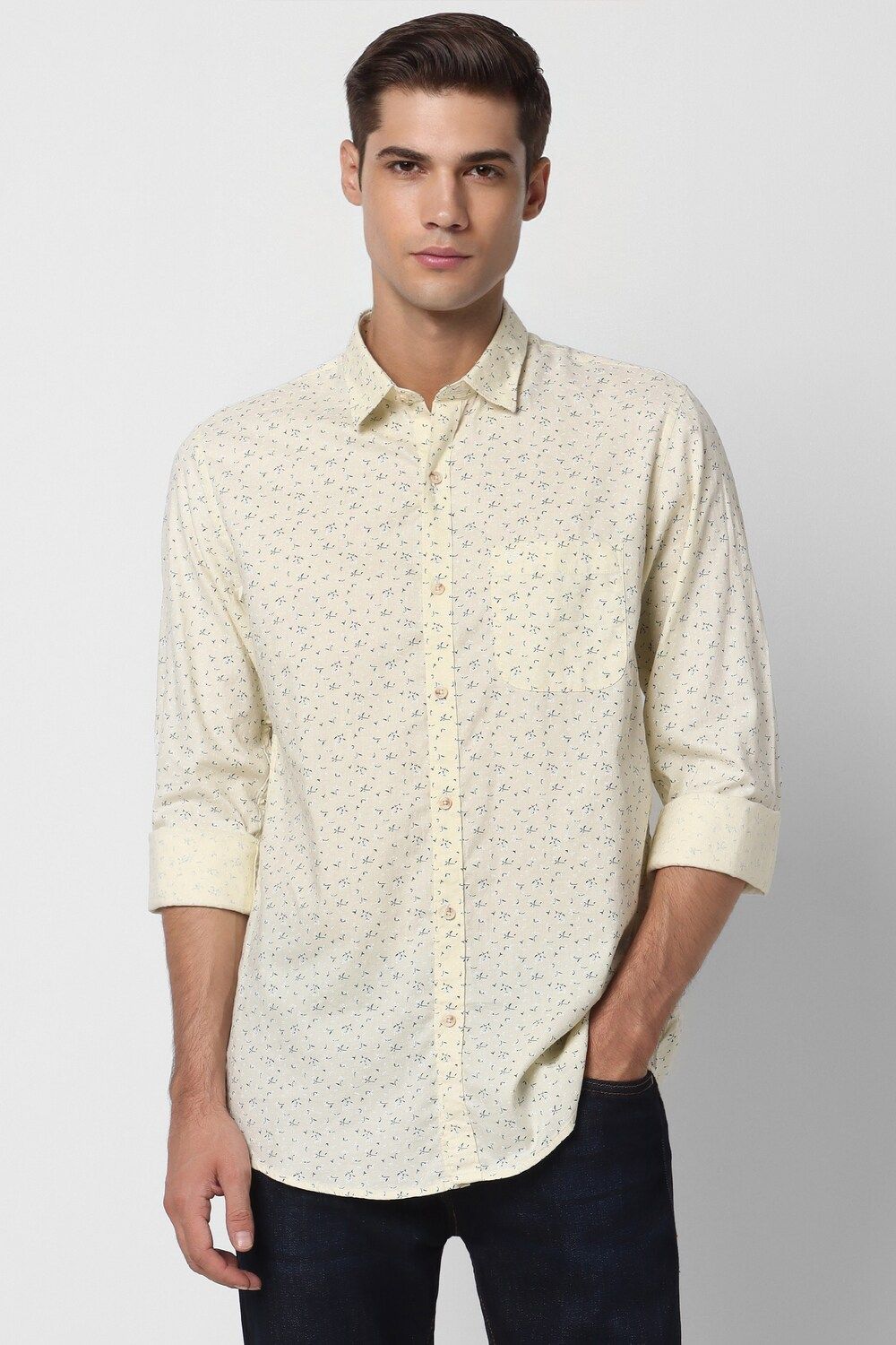 Men Cream Slim Fit Print Full Sleeves Casual Shirt