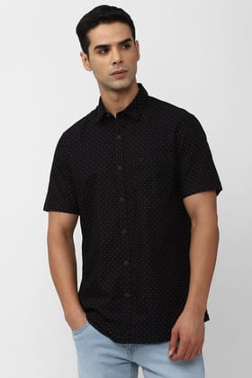 Men Black Slim Fit Print Half Sleeves Casual Shirt