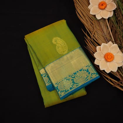 Pear Green Kanchipuram Silk Saree | Ananda Border & Pallu