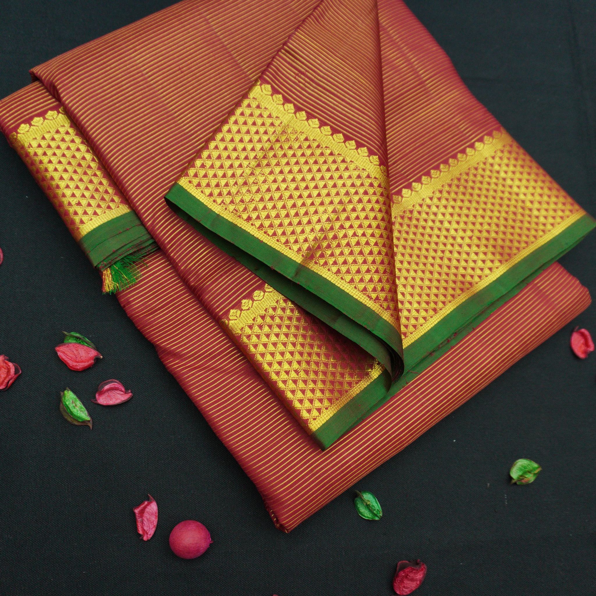 Red Kanchipuram Silk Saree - 9 Yard Bridal Saree