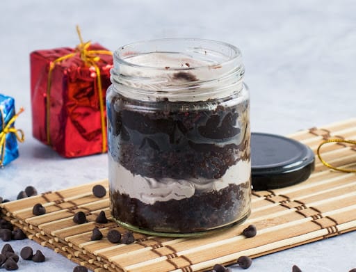 Red Velvet & Chocolate Jar Cake | Online Delivery Jammu | Bakers Wagon –  Baker's Wagon