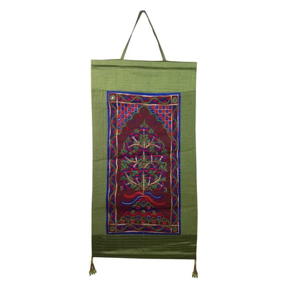 Garvi Gurjari (A Gujarat Govt Enterprise Cotton Green Hand Embroidered Wall Hangings/Decor (24� x 14�)