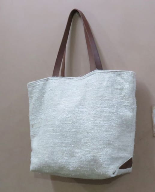 BRUSHED COTTON BIG TOTE 季節のおすすめ商品 - バッグ