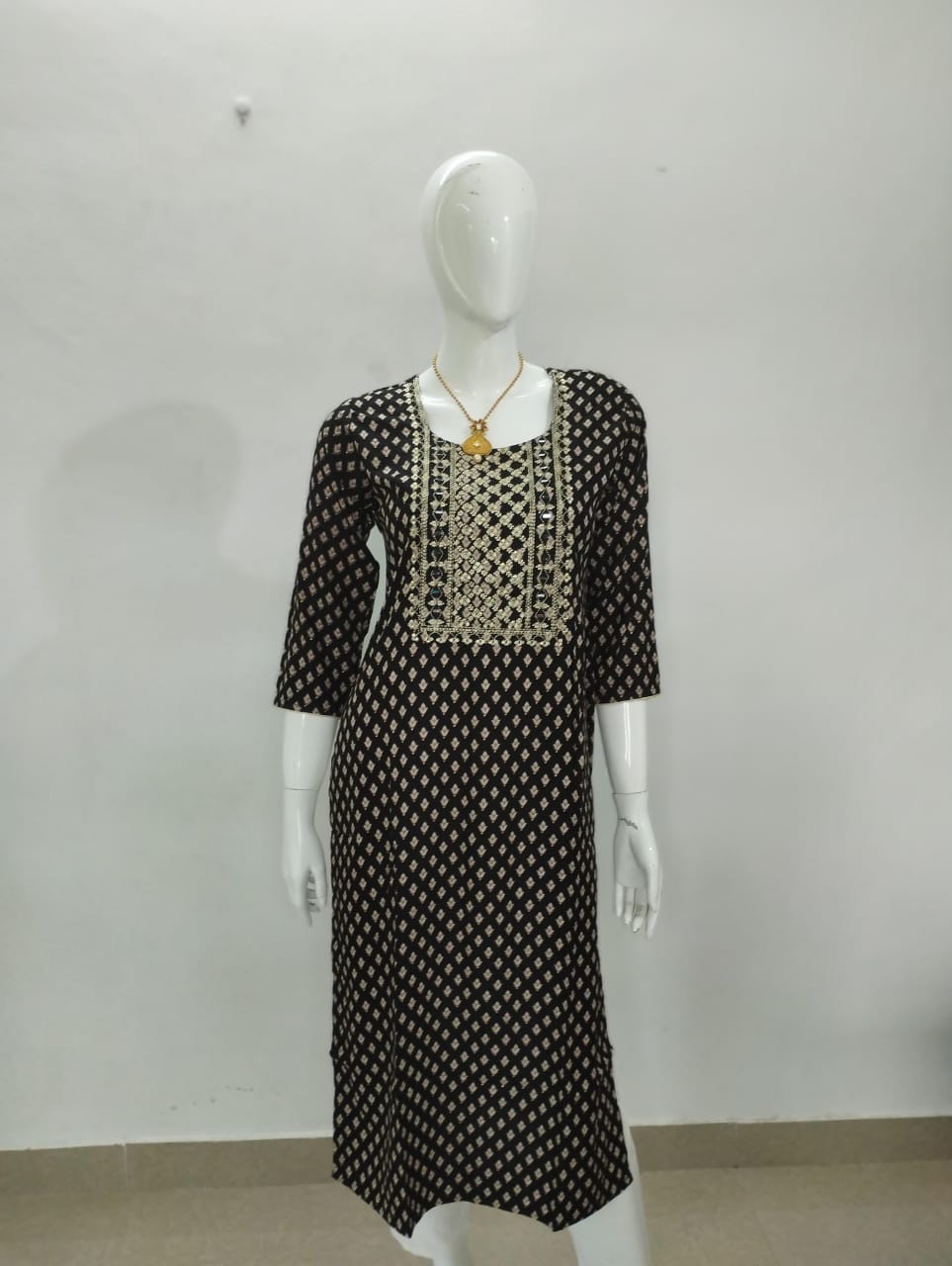 Women's Rayon Black Kurti