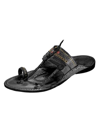 Golden Islets Men Kolhapuri Chappal