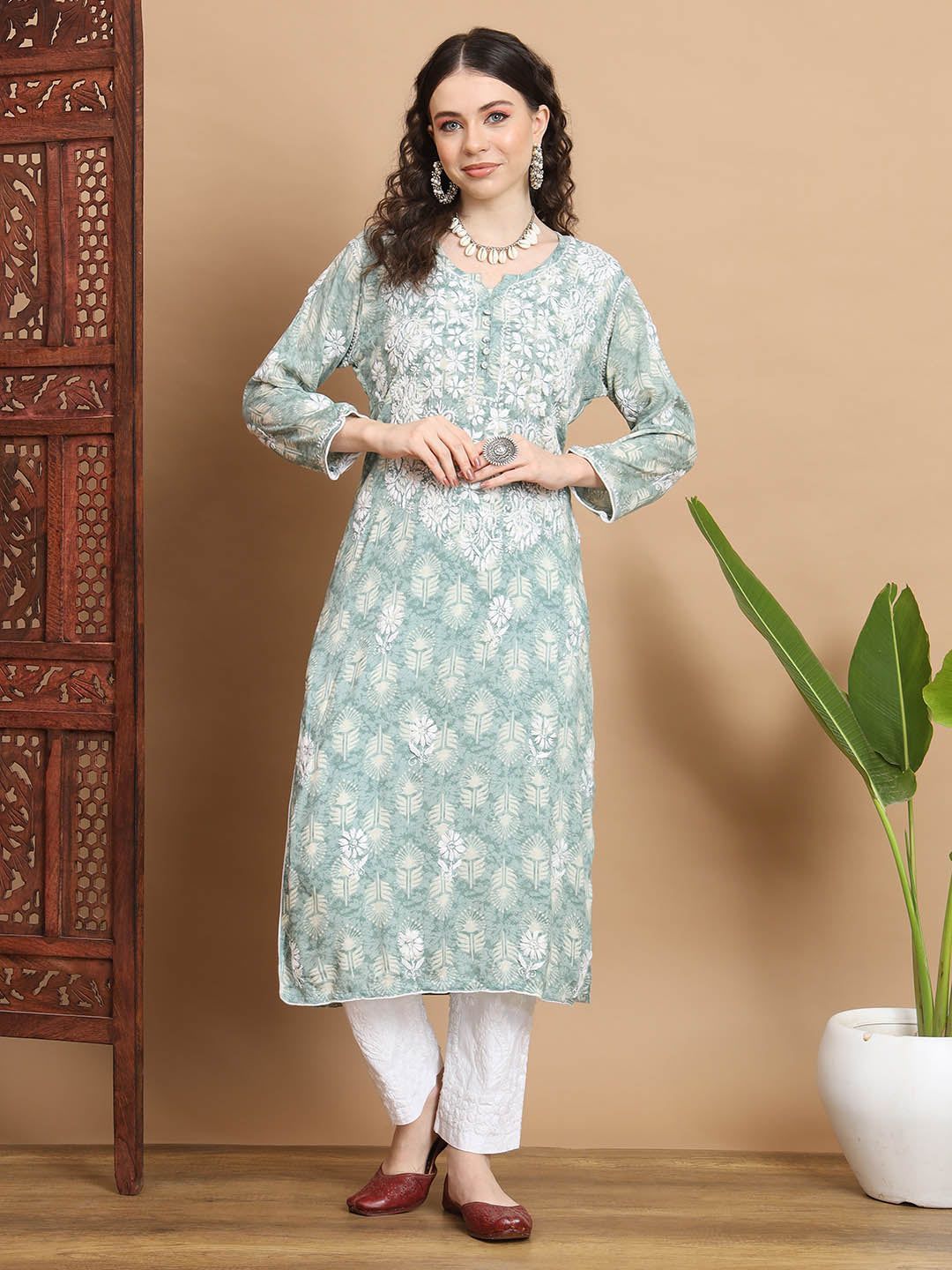 Chikankari Hand Embroiderd Modal Straight Kurta-2574