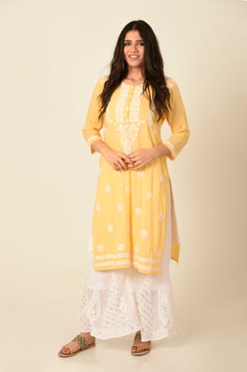 Ladies New Fashion Hand Chikankari Kurti