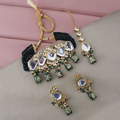 LUCKY JEWELLERY Back Meenakari 18k Gold Plated Green Color Tika Earring Combo Uncut Big Faux Kundan Choker Necklace set