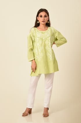 Ladies New Fashion Hand Chikankari Short Kurti