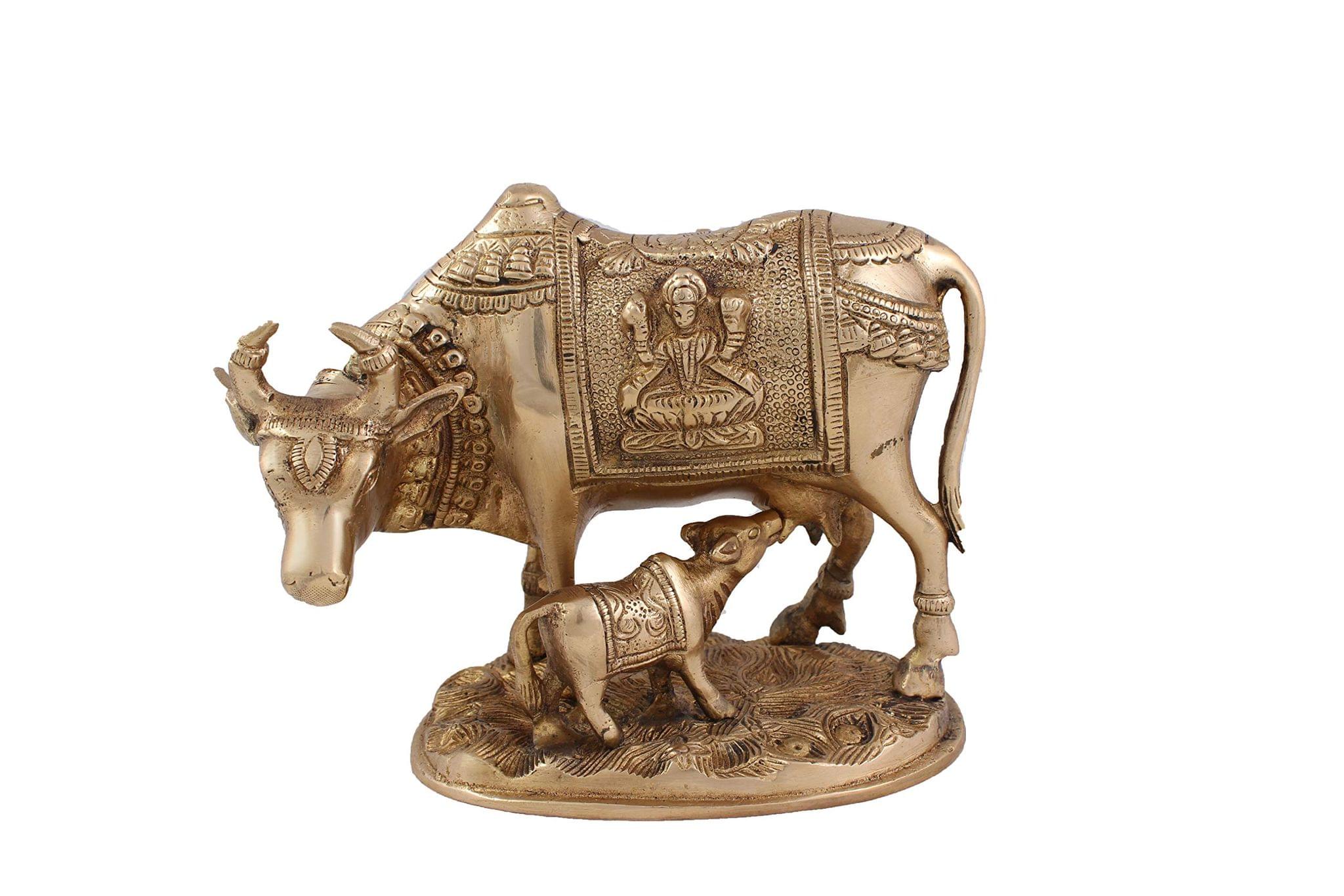 Arihant Craft� Kamdhenu Cow N Calf Idol Cow and Calf Statue Sculpture Hand Work Showpiece � 16 cm (Brass, Gold)