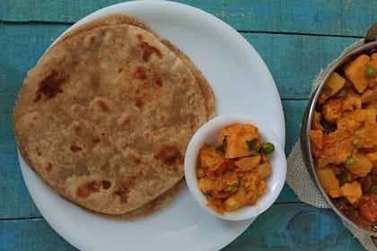 Mix Vegetables With 2 Parantha And Salad