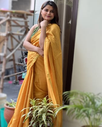 Hand Dyed Pure Tissue Linen Yellow color  Saree With Running Blouse Hand Dyed-5727