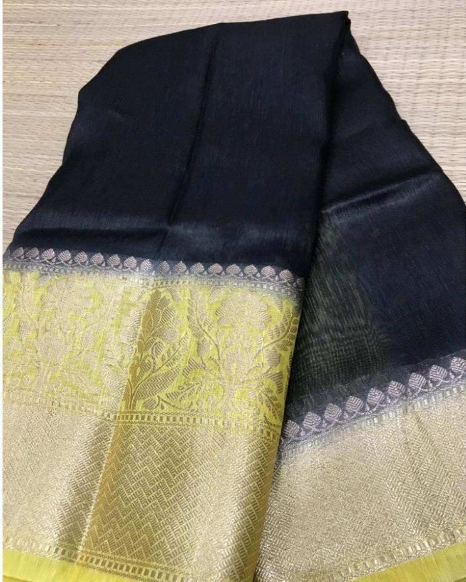 Silk Linen Banrasi Brocade Weaving Handloom Black Saree with Blouse-8407