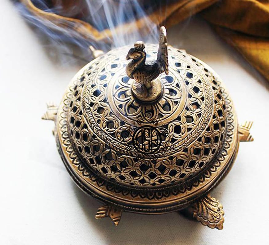 Brass Incense Burner Tortoise Peacock Loban Dani Brass Dhoop Dani Aarti Brass Loban Dhoop Dani/Dhoop Dani Burner For Home Office Temple Puja(Round)