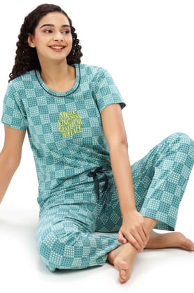 ZEYO Women's Cotton Green Star Printed Night suit set