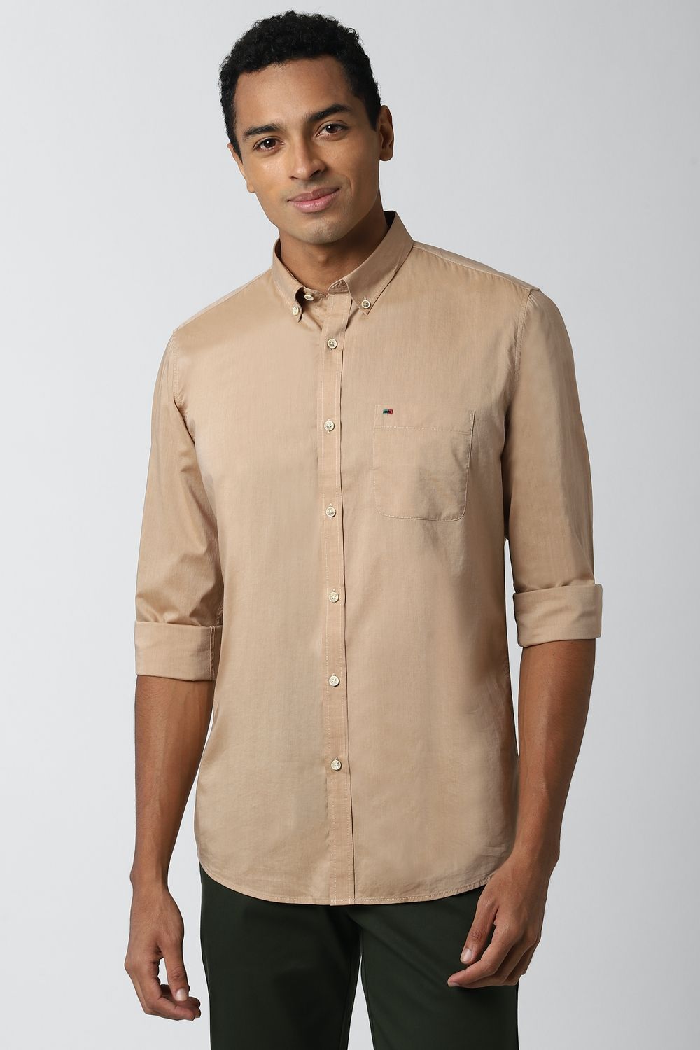 Men Beige Slim Fit Solid Full Sleeves Casual Shirt