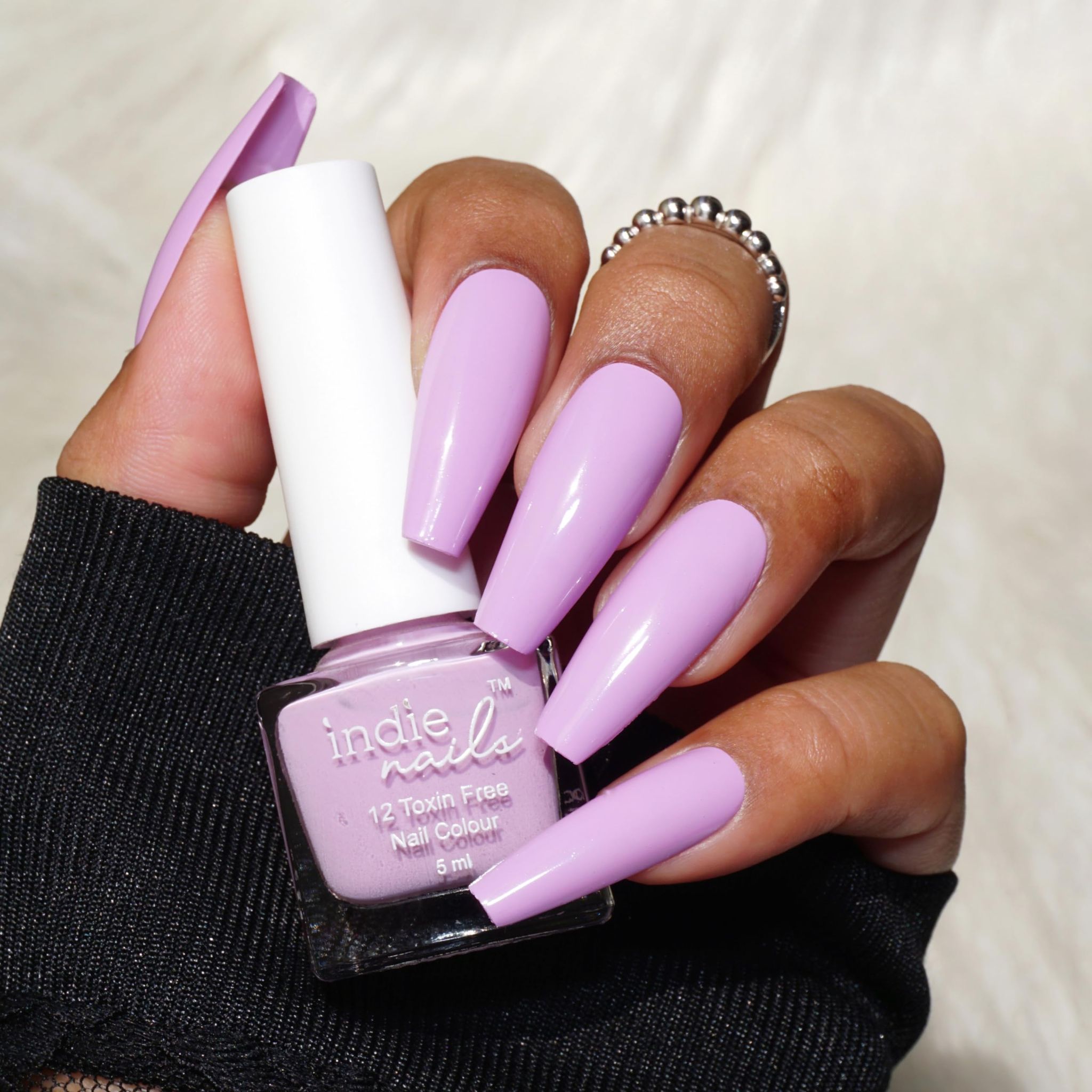 Indie Nails I Purple You is Free of 12 toxins vegan cruelty-free quick dry glossy finish chip resistant. Purple/Lilac shade Nail polish, enamel, lacquer, paint Liquid: 5 ml