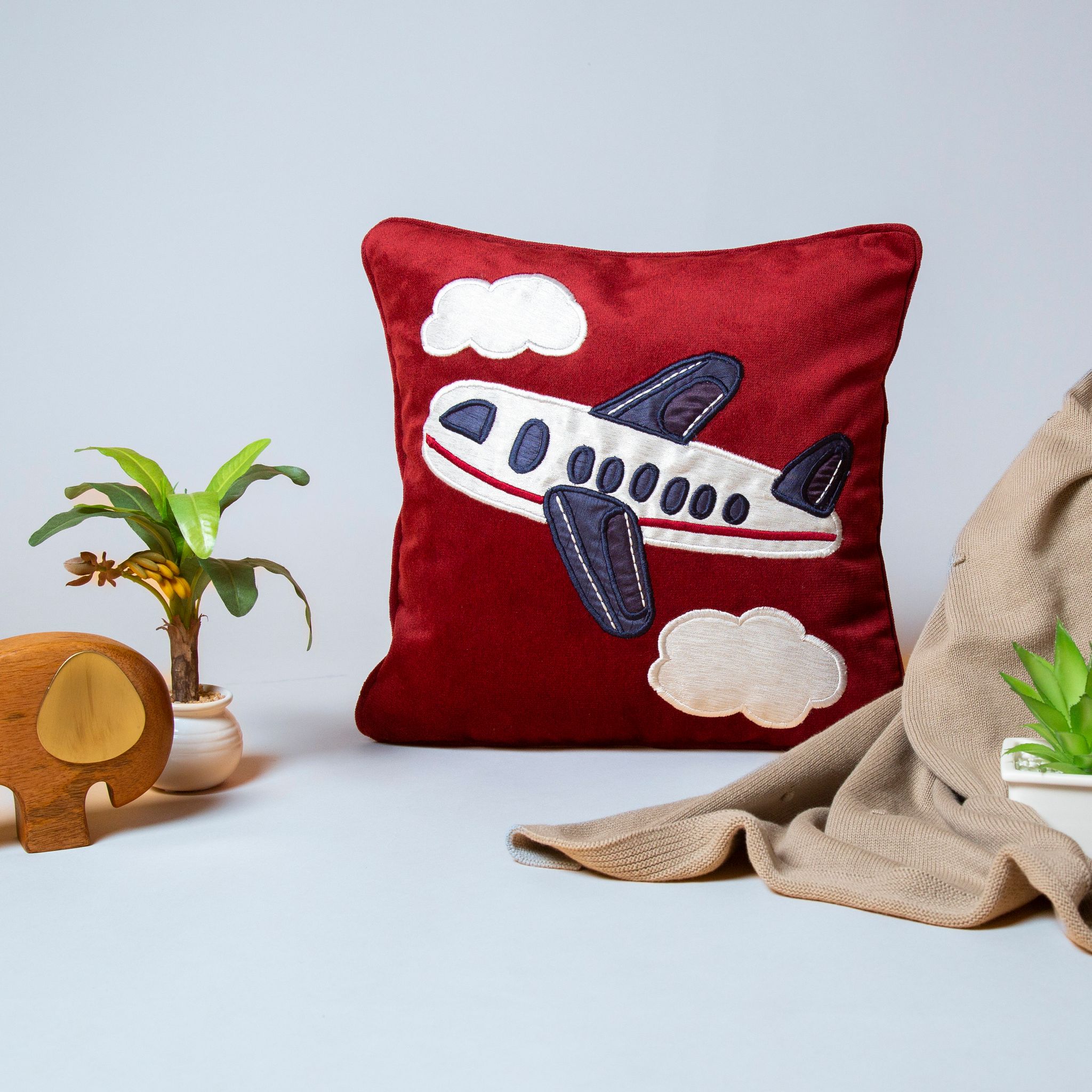 Chann Studio – Plane Velvet Cushion Covers