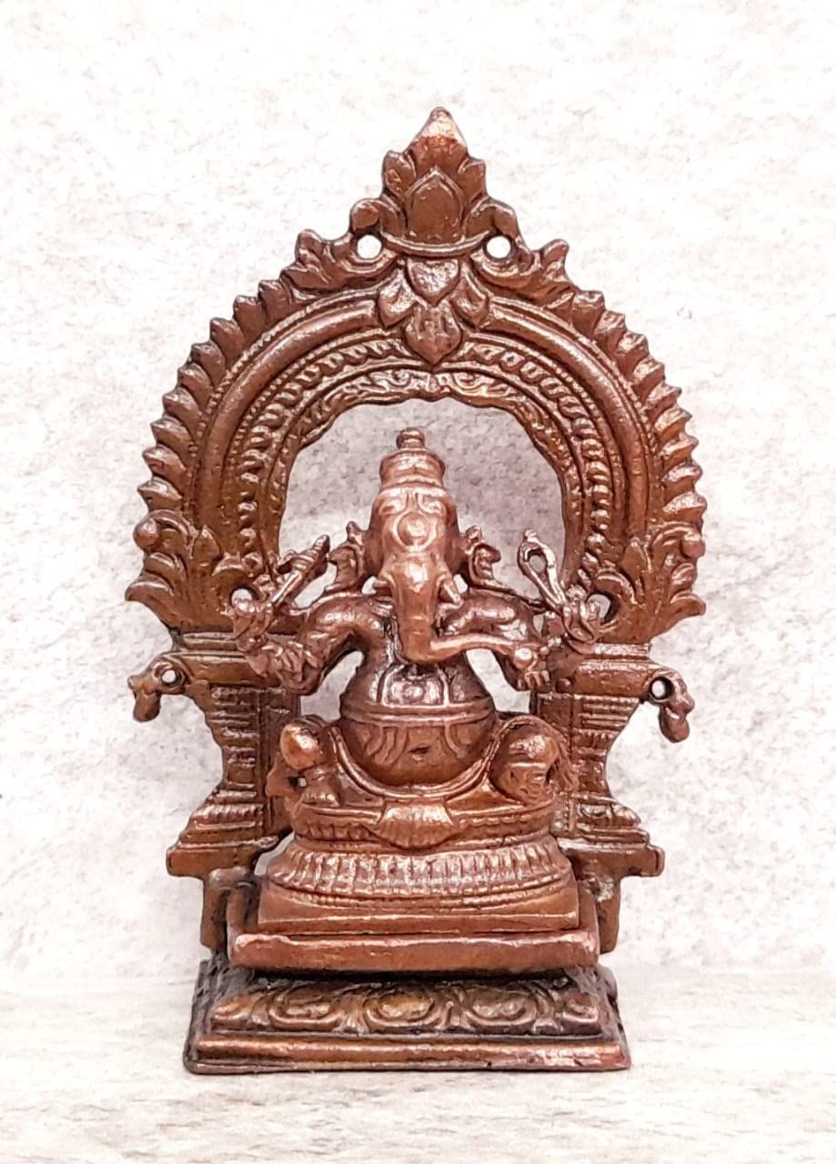 Searchers Paradise - Copper Idols Ganesh with prabhavalli,3 inches, Copper Handmade 100 Grams, Patina Antique Finish, Pack of 1 Piece