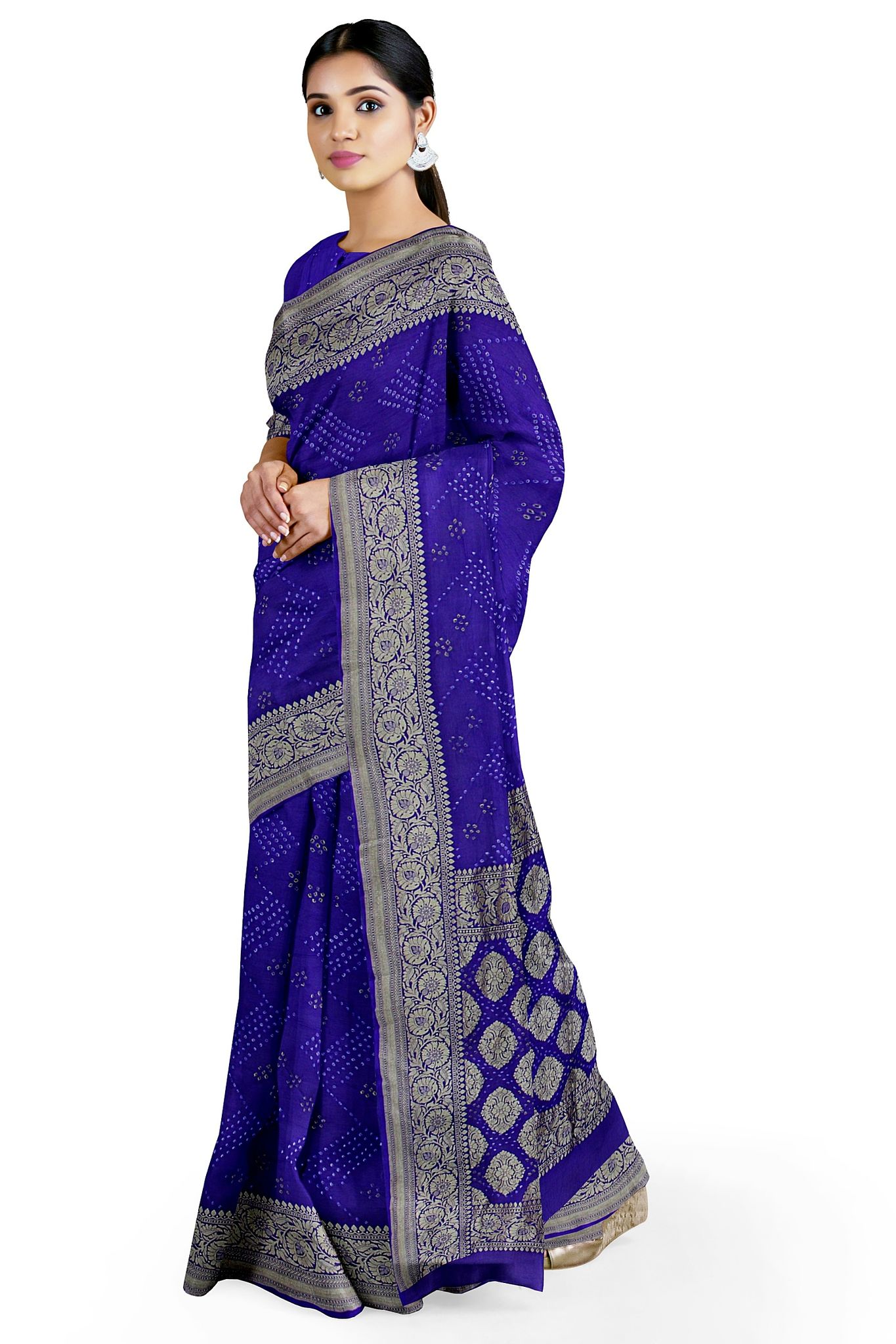 Garvi Gurjari Women Blue Georgette Hand Dyed Bandhani Saree with unstitched blouse piece