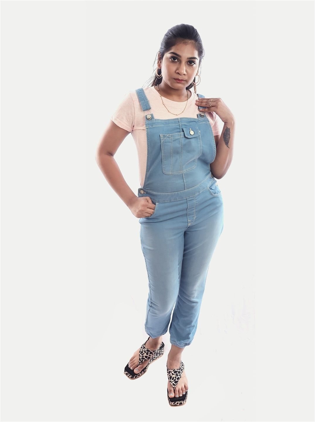 Women Mid Blue Denim Dungarees