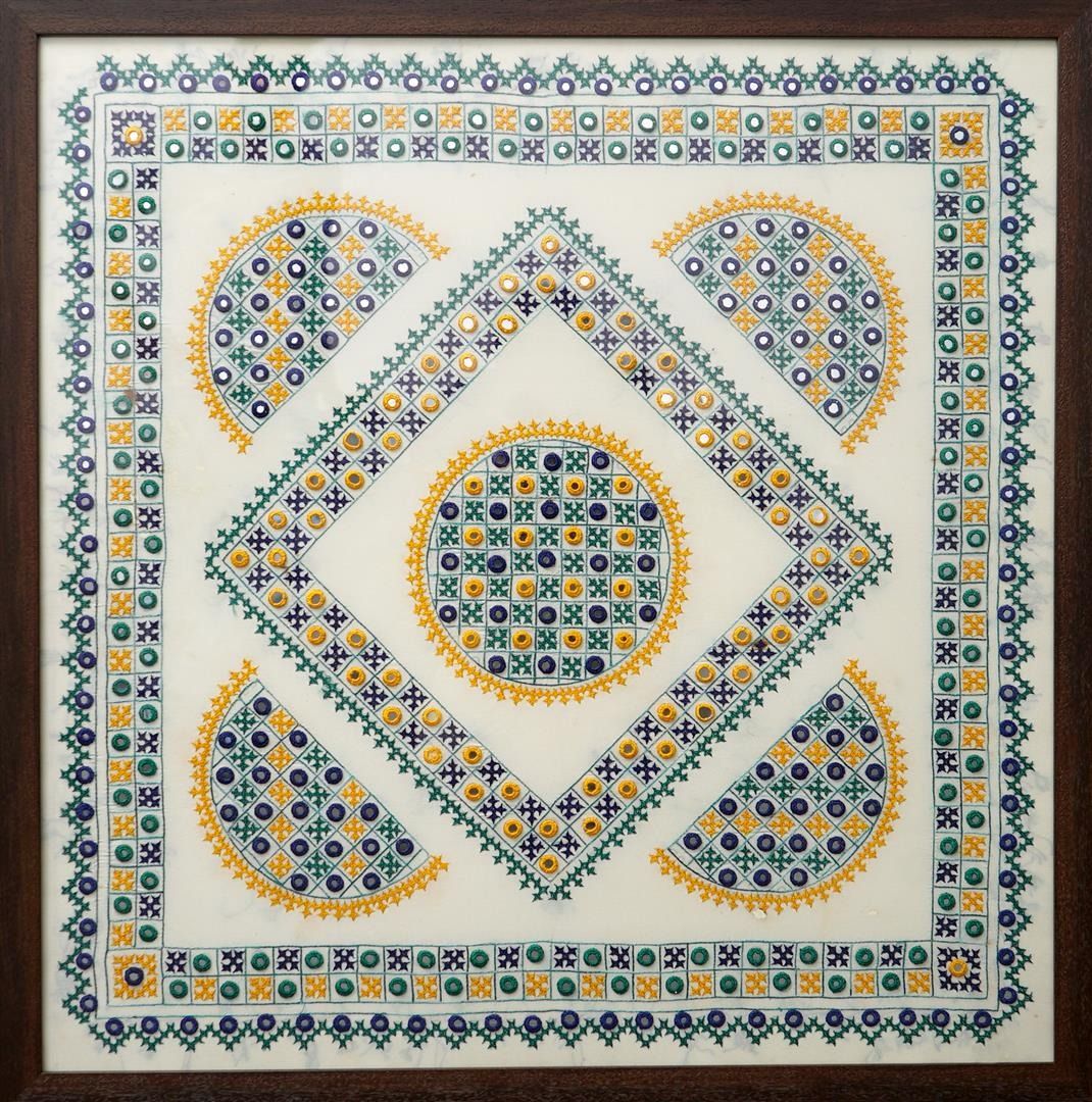 Rangoli – Hand Embroidered Chakdo