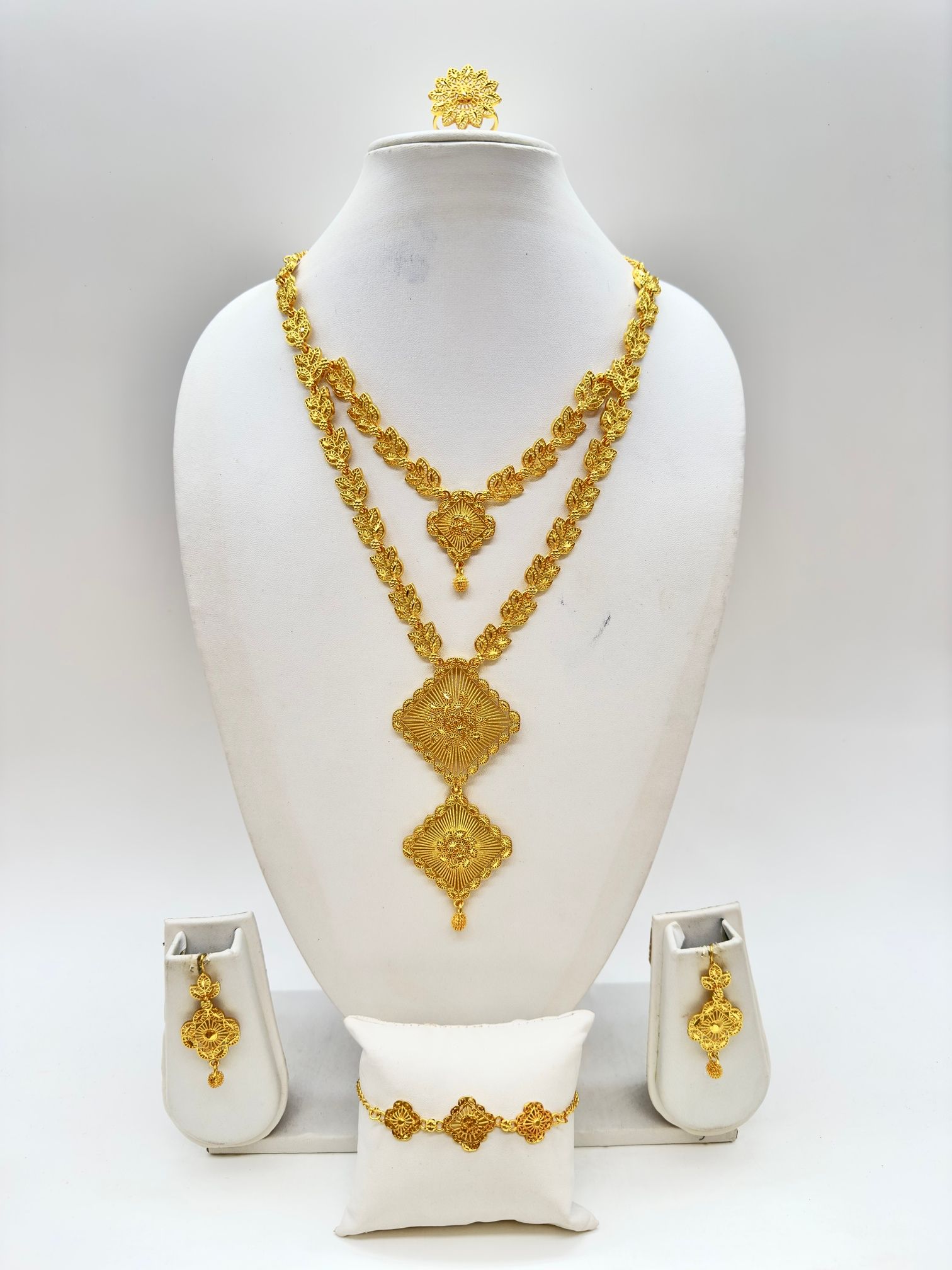 ACAS | Women's Designer Necklace Set