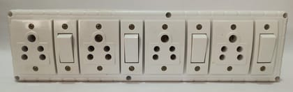 6A 4 Sockets (5 Pin Socket) & 4 Switch (Straight) Extension Box with 6A Plug & 20m Wire