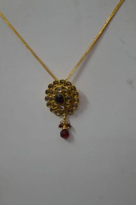 Kundan and Red Stone Pendant Set