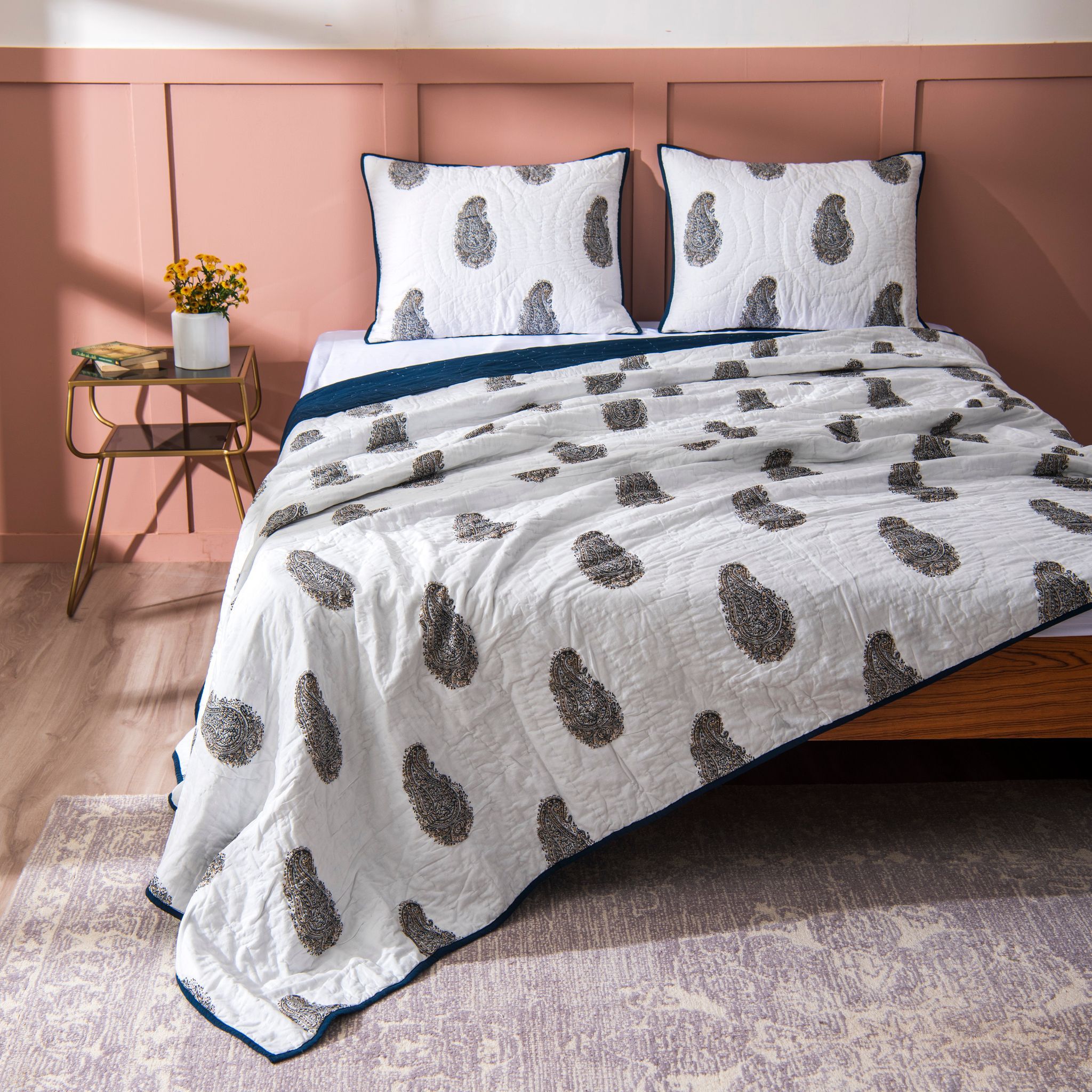 Cotton Printed Quilt & Shams