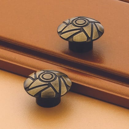 Knobs for Drawers/Wardrobe/Cupboard/Cabinet - Tanyak Antique Goldish Brown - Pull Handle Zinc Metal Knob Furniture Hardware - 45mm x 45mm - TI 5011