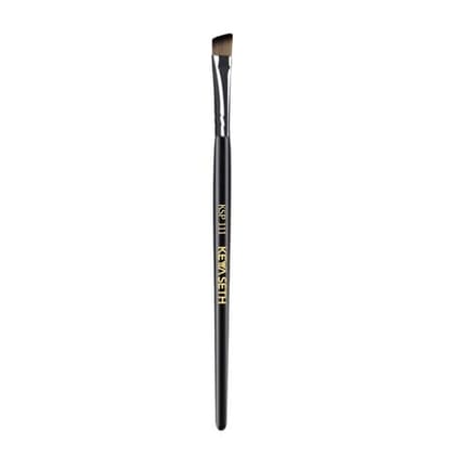 Keya Seth Professional Makeup, Angular Brush for Contouring, Smudging Outlining Shading & Correcting with soft Bristles