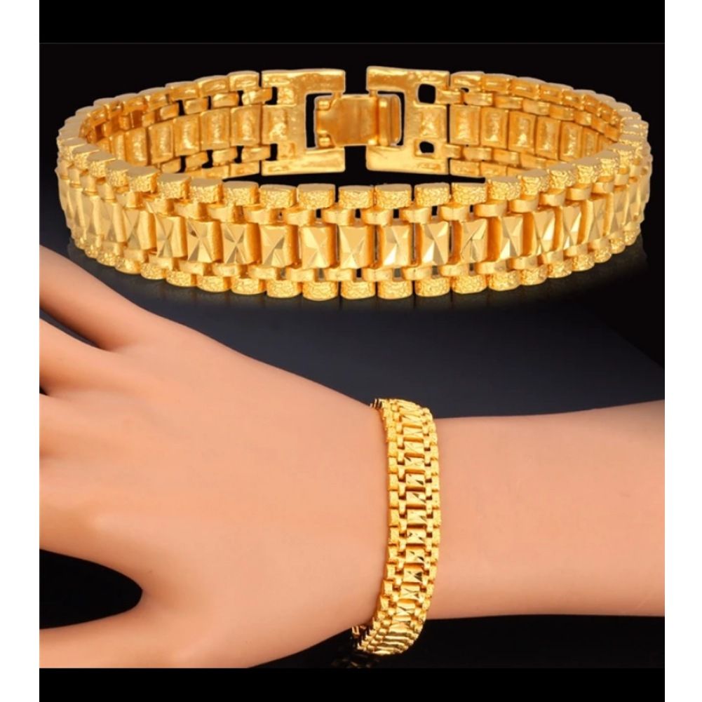 Brass Golden Stylish Three Shades Bracelet 20 cm long for men & Boys (Pack of 1)