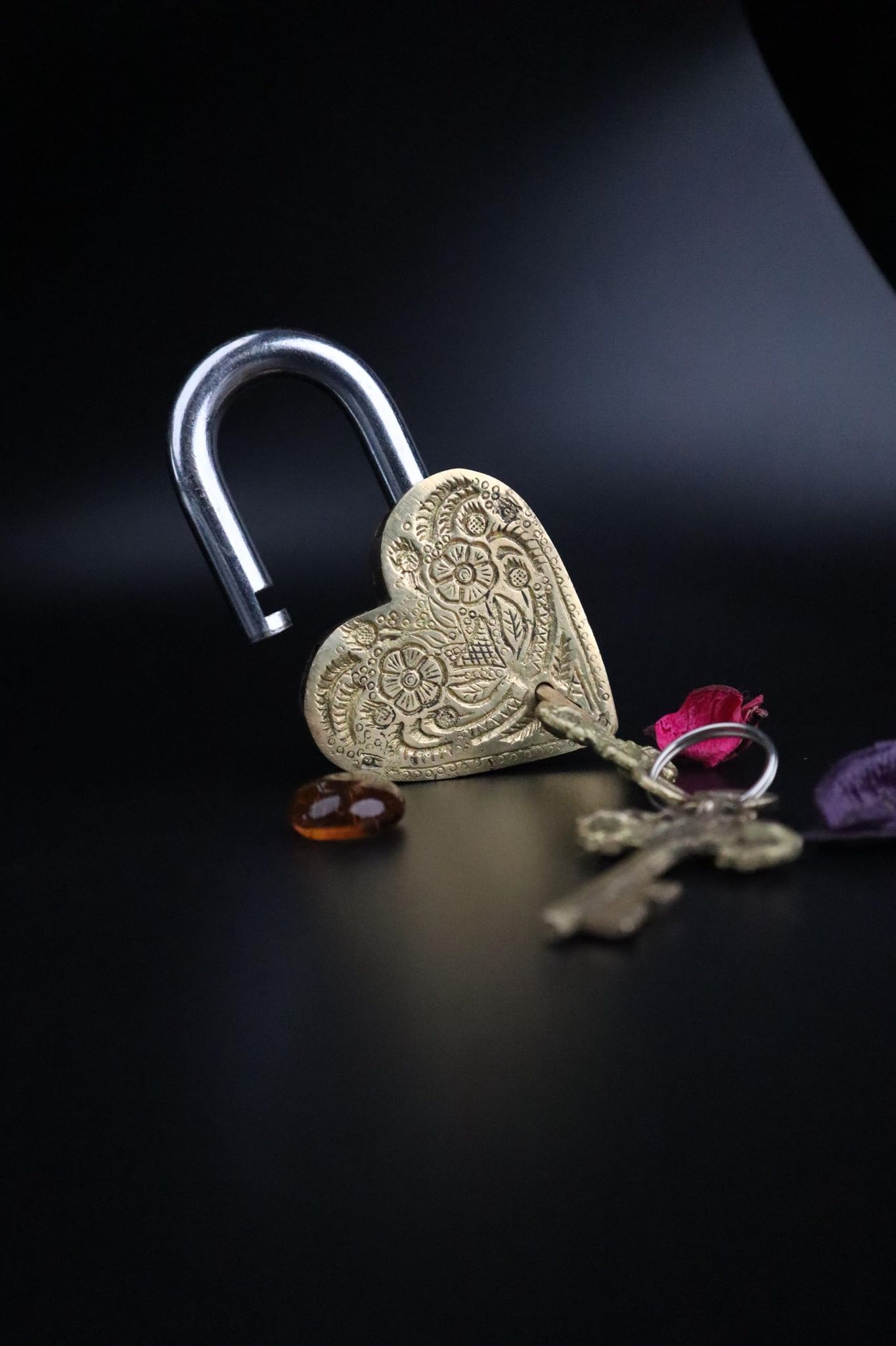 Harrison Padlocks/Valentine's Day Special Heart Shape Padlock 75mm with Key Ring Gift for Your Loved Ones HEART-0667/Brass Material/Brass Finish/for Door Lock, Shutter Lock, Godown Lock, gate Lock