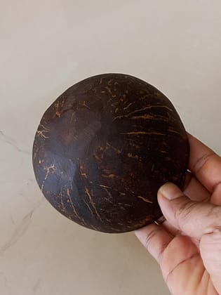 Hand Made Carved 4 * 10cm Coconut Shell Spider Bowl