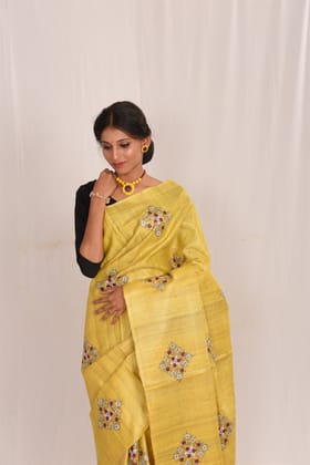 Jharcraft Reeled Tasar Gheecha Machine Embroidery Dyed saree (SA03141)