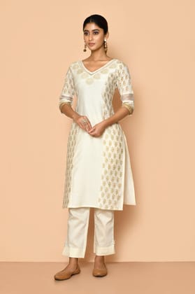 Ayoola pearl handloom Maheshwari silk kurta set