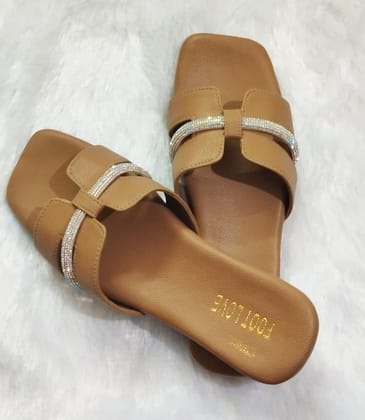 Velvet Vogue Beige Slider with Shimmer Strap