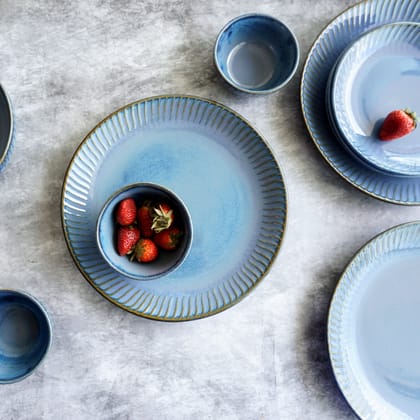 Neer Premium Dinner Set | Set of 17 Pieces