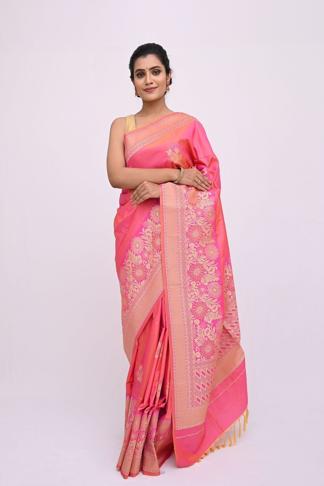 Alluring Pink Uppada Soft Silk Saree With Modish Design and Flawless Border