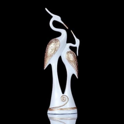 Handcrafted Swan Pair Statues for Romantic Home Decor and Tabletop Showpiece