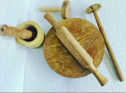 Gayatri handicrafts 5-AH Wooden Chakla Belan, Rai, paratha Shank, mashar, Kitchen Tools (Set of 5) Brown Kitchen Tool Set (Brown, Rolling Pin, Rolling Board, Masher, Blender).