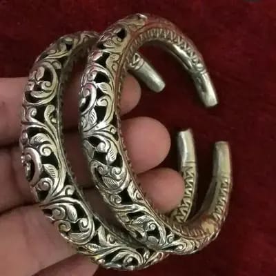 Silver Elegance bangles - Kada