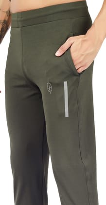 BlueFicus Men's Heavy Lycra Regular Fit Double Pocket Track Pant (Green)