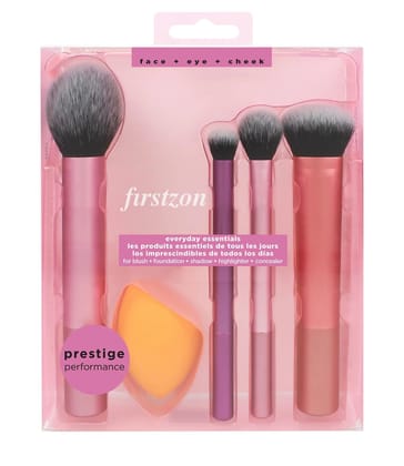 FIRSTZON Everyday Essentials Set is a one-and-done kit to elevate your makeup with Blush Brush + Deluxe Crease Brush + Setting Brush + Expert Face Brush + Miracle Complexion Sponge