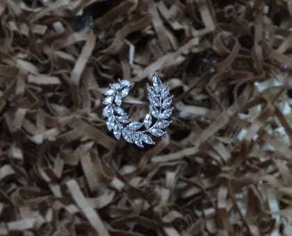 Leafy Diamond Brooch